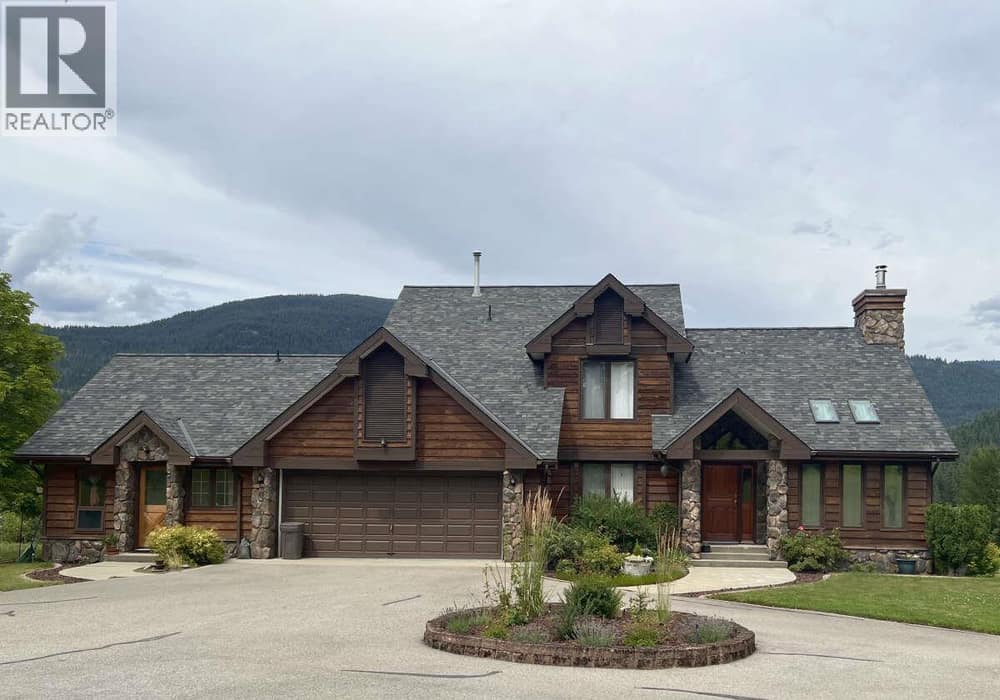 2719 DAVIDSON Road, Shoreacres