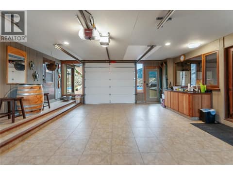 Breezeway at 264 EASTSIDE Road, Eastside/Lkshr Hi/Skaha Est, Okanagan Falls