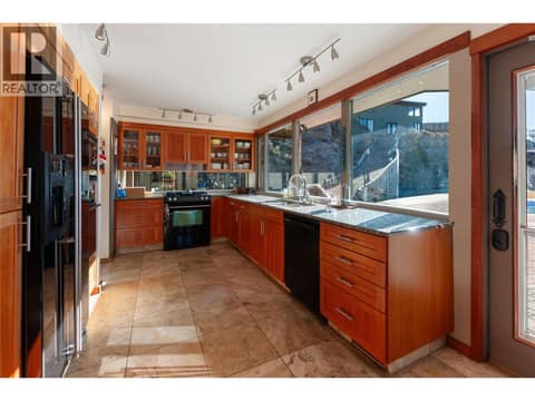 Kitchen at 264 EASTSIDE Road, Eastside/Lkshr Hi/Skaha Est, Okanagan Falls