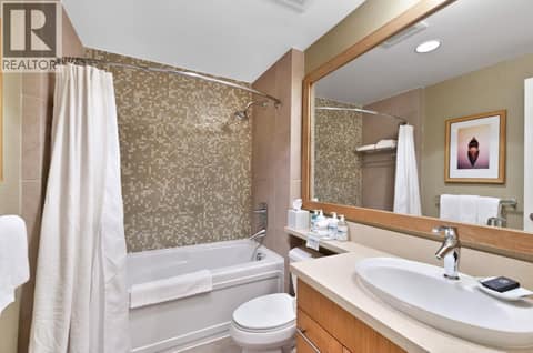 Photo 2 of 15 PARK Place Unit# 420, Osoyoos