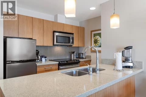 Photo 8 of 15 PARK Place Unit# 420, Osoyoos