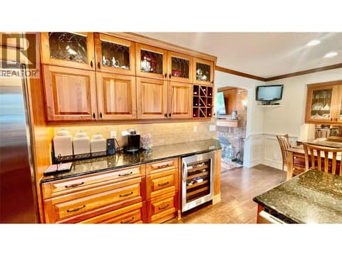 Photo 13 of 1350 Green Bay Road, Lakeview Heights, West Kelowna