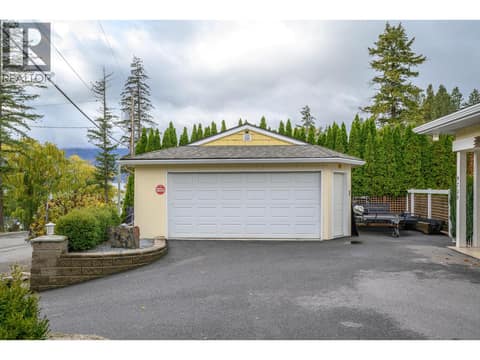 Photo 10 of 9739 Delcliffe Road, Okanagan Landing, Vernon
